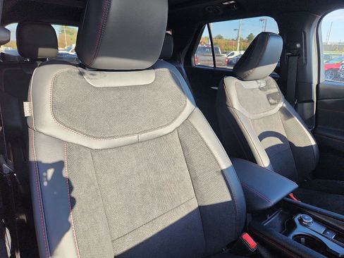 Used 2025 Ford Explorer ST w/ Sun And Sound Package image 35