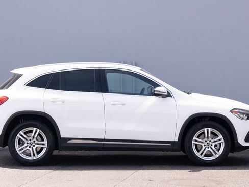 Used 2021 Mercedes-Benz GLA 250 4MATIC image 26
