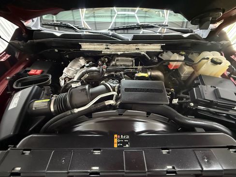 Used 2020 GMC Sierra 3500 Denali w/ Denali Ultimate Package image 9