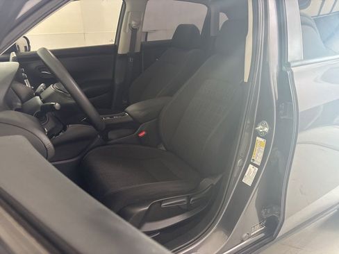 Used 2025 Honda HR-V LX image 11