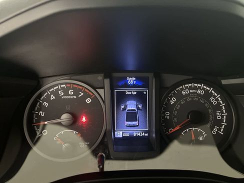 Used 2020 Toyota Tacoma SR image 17