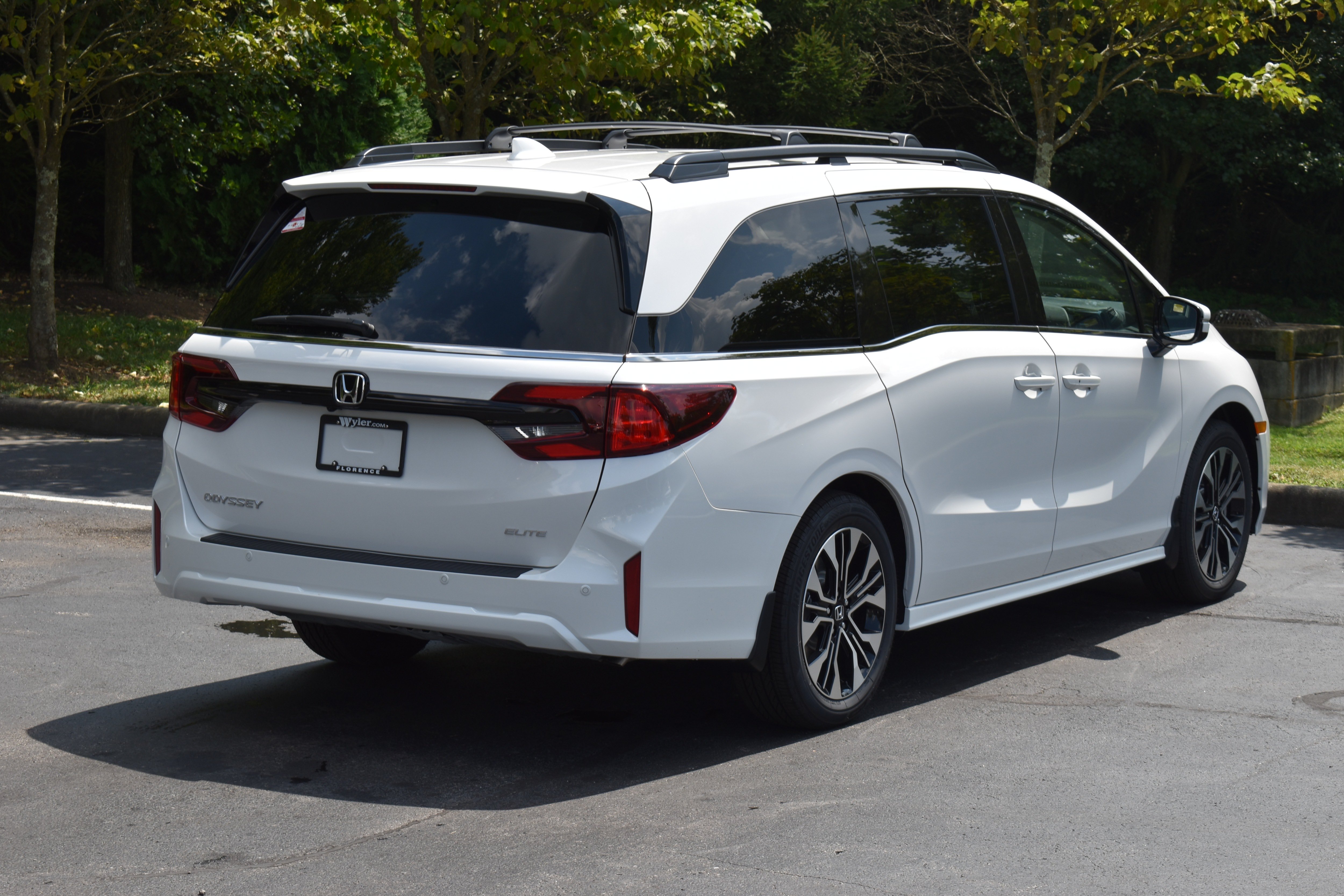 New 2027 Honda Odyssey Elite image 8