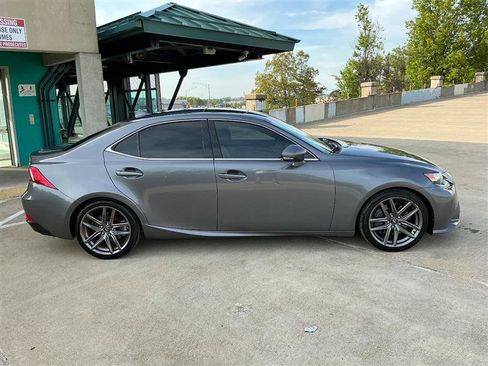 Used 2016 Lexus IS 200t w/ F Sport Package RWD image 8