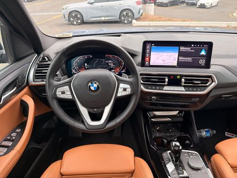 Used 2024 BMW X3 xDrive30i AWD/4WD image 5