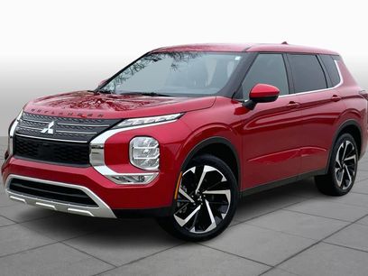Used 2023 Mitsubishi Outlander SE