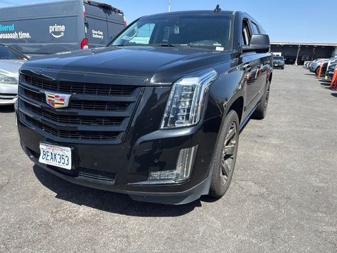 Used 2018 Cadillac Escalade ESV Premium Luxury RWD image 1