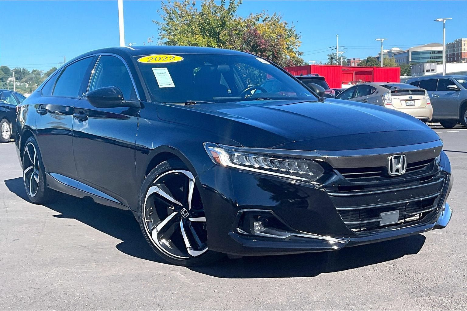 Used 2022 Honda Accord Sport image 2