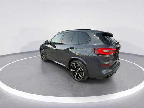 Used 2022 BMW X5 M50i image 6