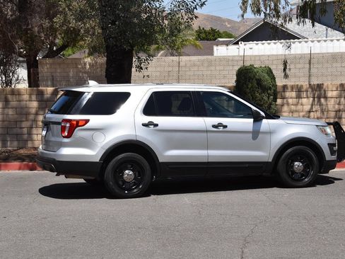 Used 2017 Ford Explorer 4WD Police Interceptor image 17