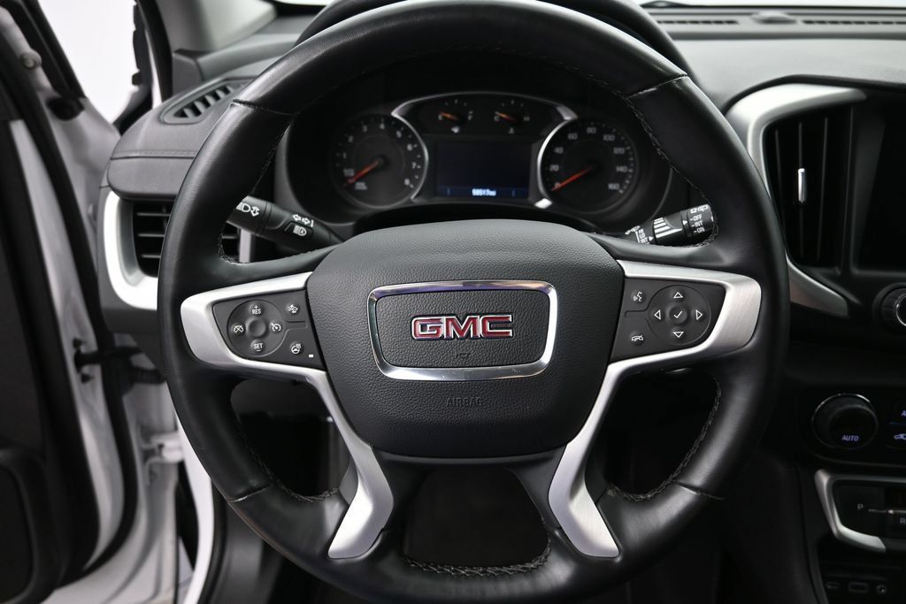 Used 2024 GMC Terrain SLT AWD/4WD image 13