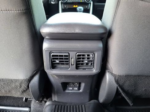 Used 2025 Toyota RAV4 XLE AWD/4WD image 24