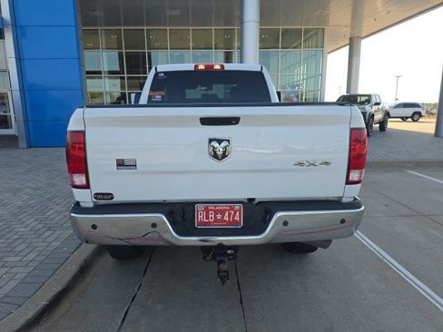 Used 2017 RAM 2500 Tradesman w/ Chrome Appearance Group AWD/4WD image 4