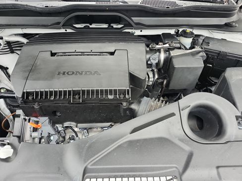 Used 2024 Honda Pilot TrailSport image 23