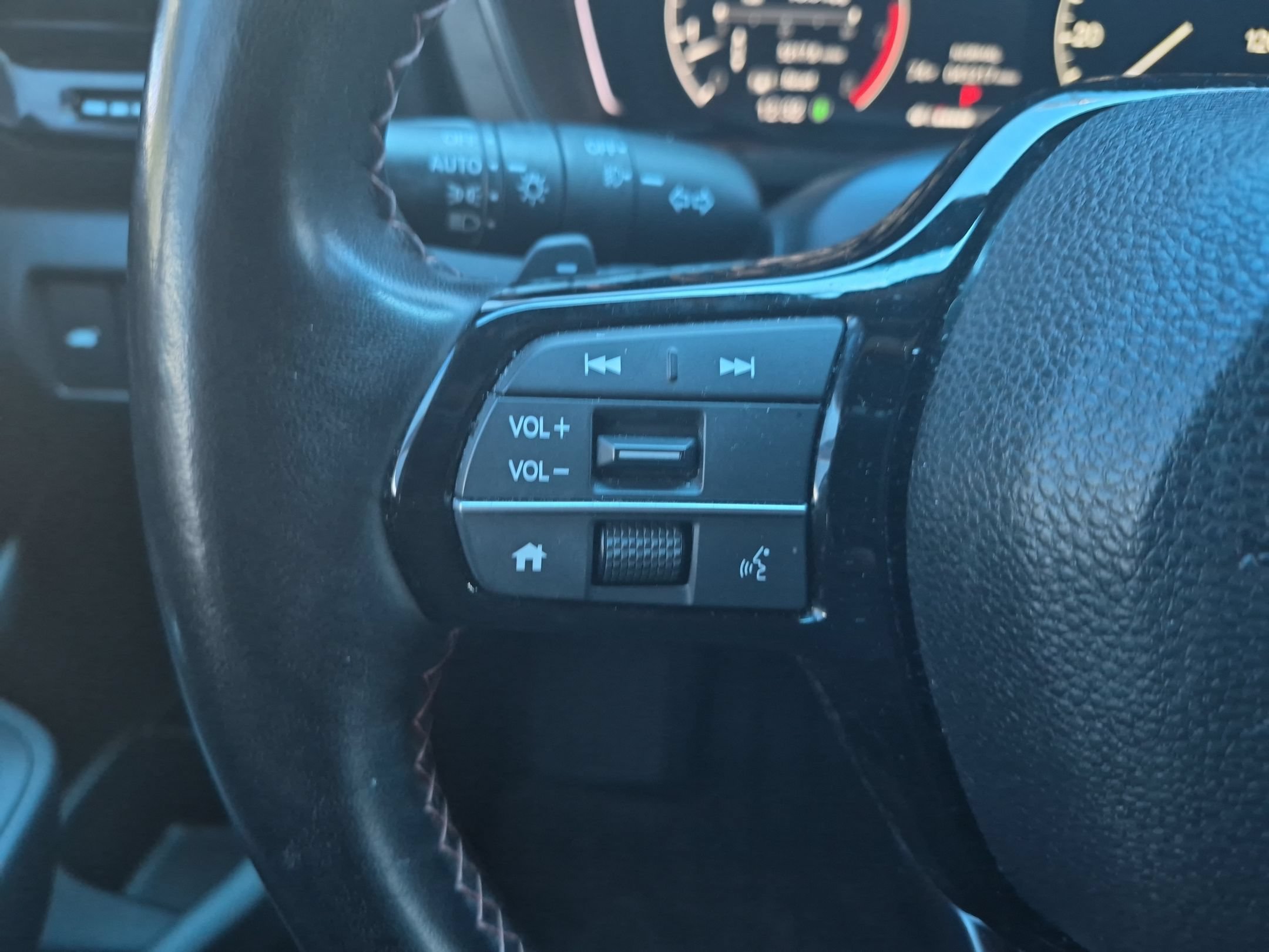 Certified 2023 Honda Pilot TrailSport image 21