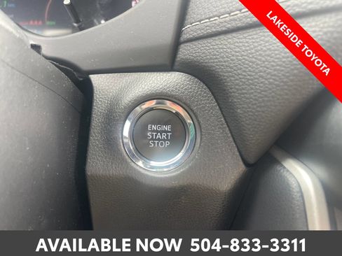 Used 2025 Toyota RAV4 XLE FWD image 35