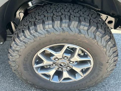 New 2025 Ford Bronco Badlands image 20