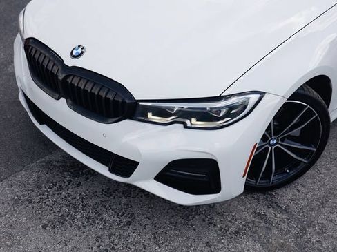 Used 2019 BMW 330i Sedan w/ M Sport Package RWD image 26