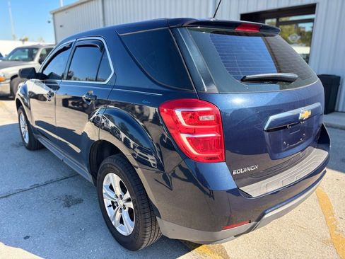 Used 2017 Chevrolet Equinox LS image 3