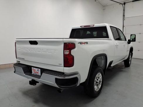 Used 2026 Chevrolet Silverado 2500 LT AWD/4WD image 3