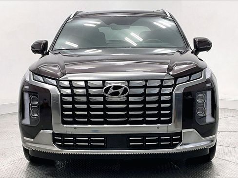 Certified 2023 Hyundai Palisade Calligraphy w/ Cargo Package image 3