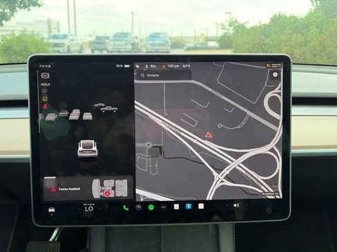 Used 2022 Tesla Model Y Long Range AWD/4WD image 13