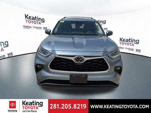 Used 2023 Toyota Highlander Limited image 2