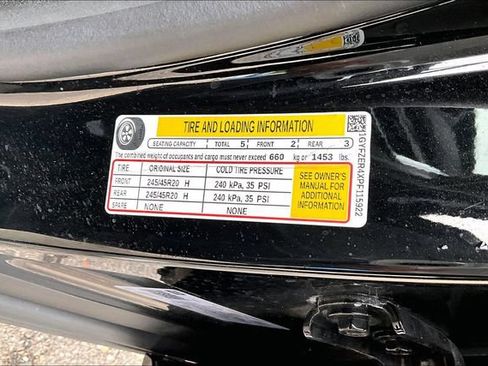 Used 2023 Cadillac XT4 Sport w/ LPO, Onyx Lite Package FWD image 34