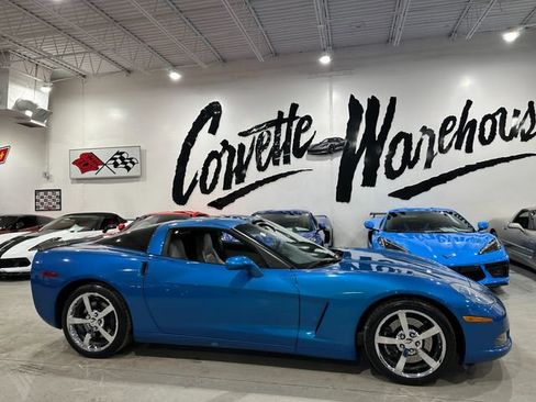 Used 2010 Chevrolet Corvette Coupe w/ Preferred Equipment Group image 29
