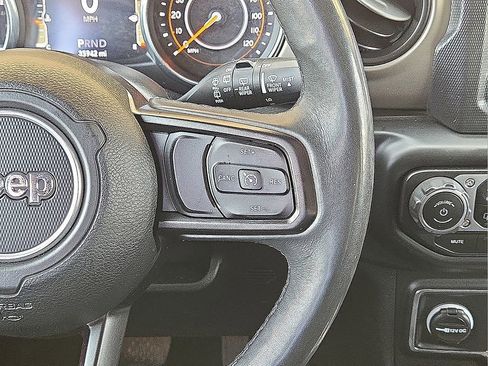 Used 2018 Jeep Wrangler Unlimited Sport S image 20