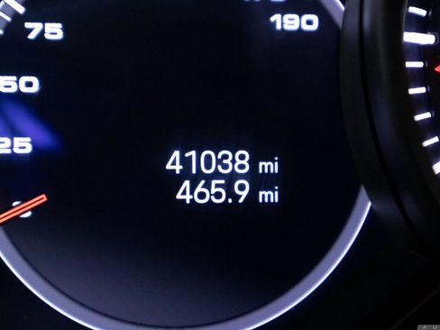 Used 2022 Porsche Cayenne GTS w/ Premium Package Plus image 26