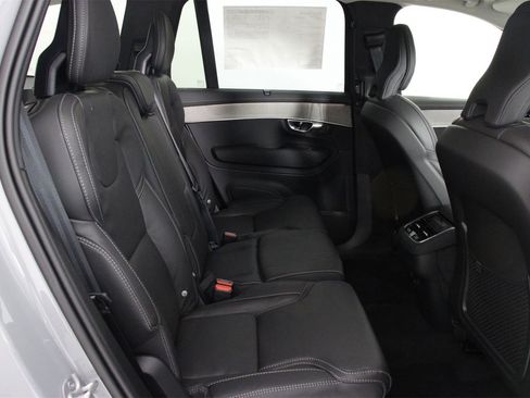 New 2025 Volvo XC90 B6 Ultra image 11