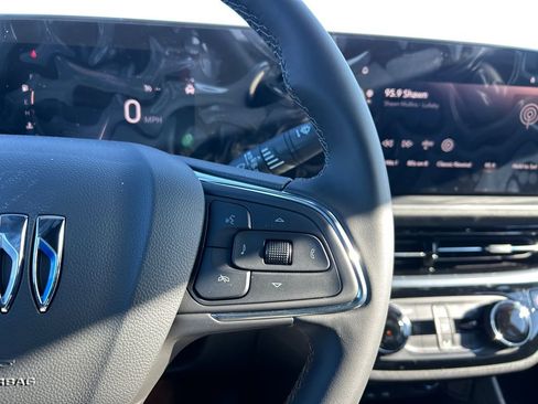 New 2026 Buick Envista Sport Touring FWD image 21