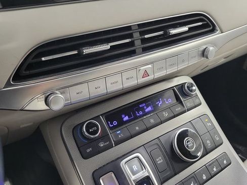 Used 2022 Hyundai Palisade Limited FWD image 29