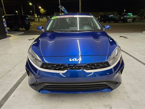 Used 2023 Kia Forte LXS FWD image 8