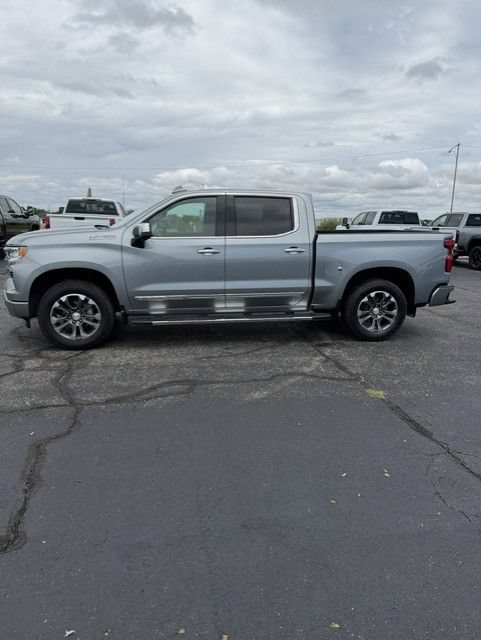 Used 2026 Chevrolet Silverado 1500 High Country w/ Technology Package AWD/4WD image 3