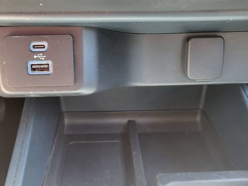 Used 2022 Ford Maverick XL FWD image 34