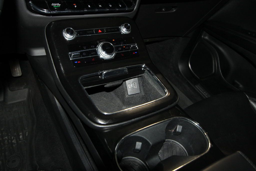 Used 2023 Lincoln Nautilus AWD w/ Premium Package image 18