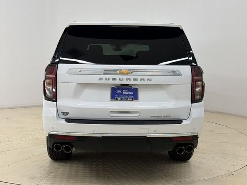 Used 2021 Chevrolet Suburban Premier w/ Premium Package RWD image 10