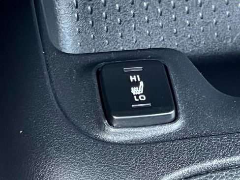 Used 2021 Toyota Corolla XLE image 26