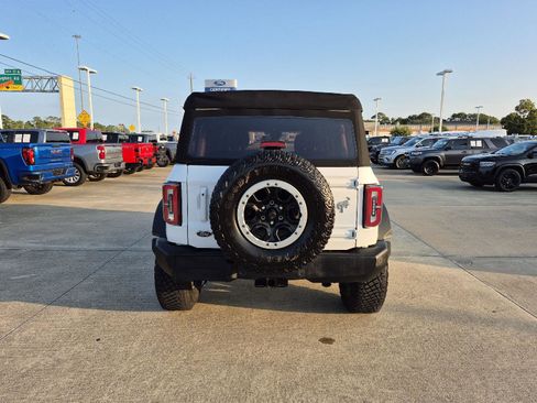 Certified 2023 Ford Bronco Outer Banks w/ Sasquatch Package image 20