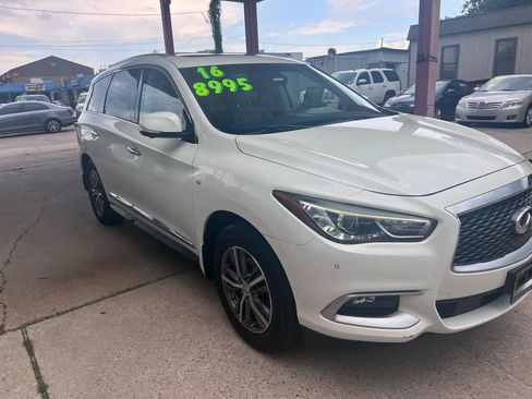 Used 2016 INFINITI QX60 FWD w/ Premium Plus Package image 3
