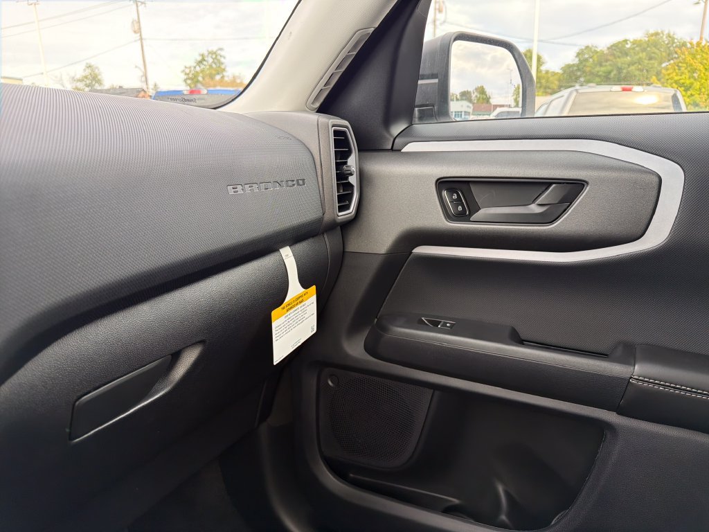 Used 2025 Ford Bronco Sport Outer Banks AWD/4WD image 29