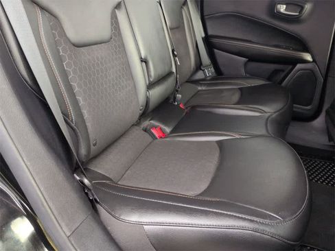 Used 2021 Jeep Compass Latitude w/ Convenience Group image 21