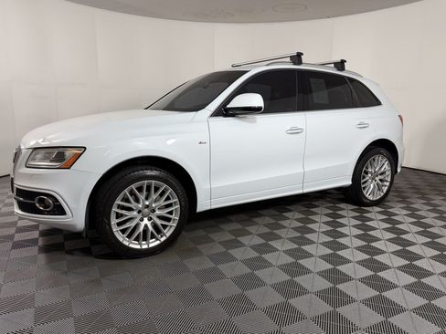 Used 2017 Audi Q5 2.0T Premium Plus w/ Technology Package AWD/4WD image 26