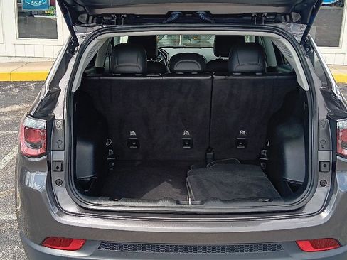 Used 2020 Jeep Compass Latitude image 28