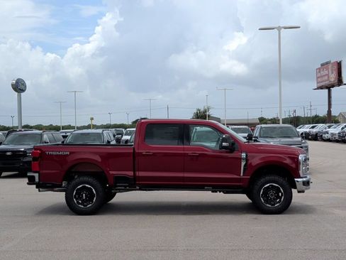 New 2026 Ford F250 Lariat w/ Tremor Off-Road Package AWD/4WD image 9