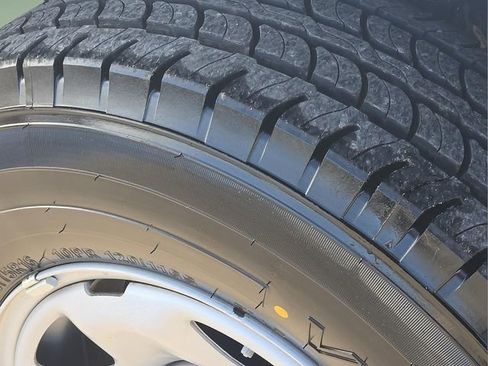 Used 2023 Toyota Tacoma SR5 image 9