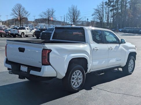 Used 2024 Toyota Tacoma SR5 w/ SR5 Upgrade Package image 7