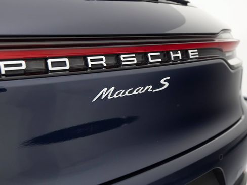 Certified 2021 Porsche Macan S AWD/4WD image 45