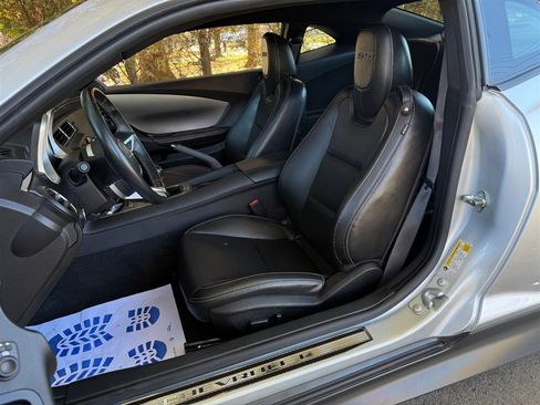 Used 2010 Chevrolet Camaro SS w/ LPO, Ground Effects Package image 48